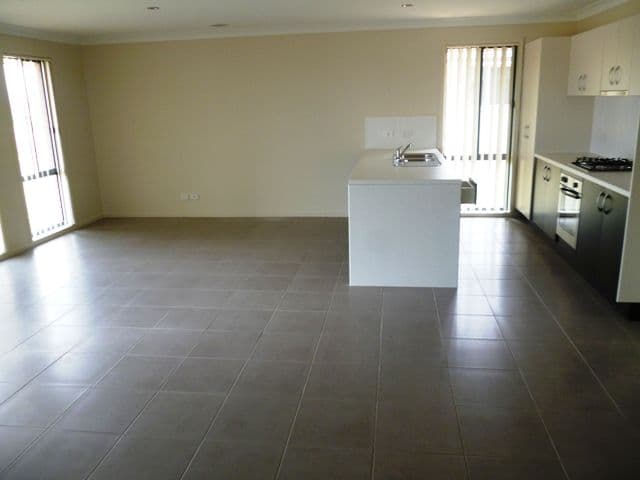 40 Honeyman Drive, Orange - Thumbnail 5