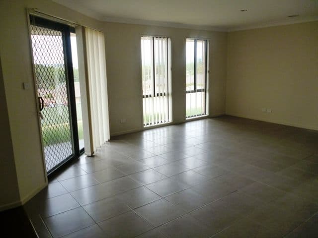 40 Honeyman Drive, Orange - Thumbnail 6