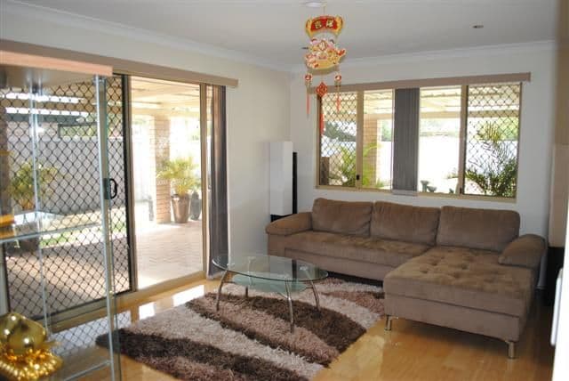 11 Jooleen Way, THORNLIE WA 6108, Thornlie - Thumbnail 4