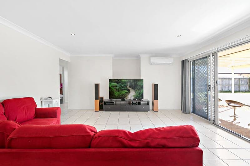 21 Nebo Street, Caloundra West - Thumbnail 2