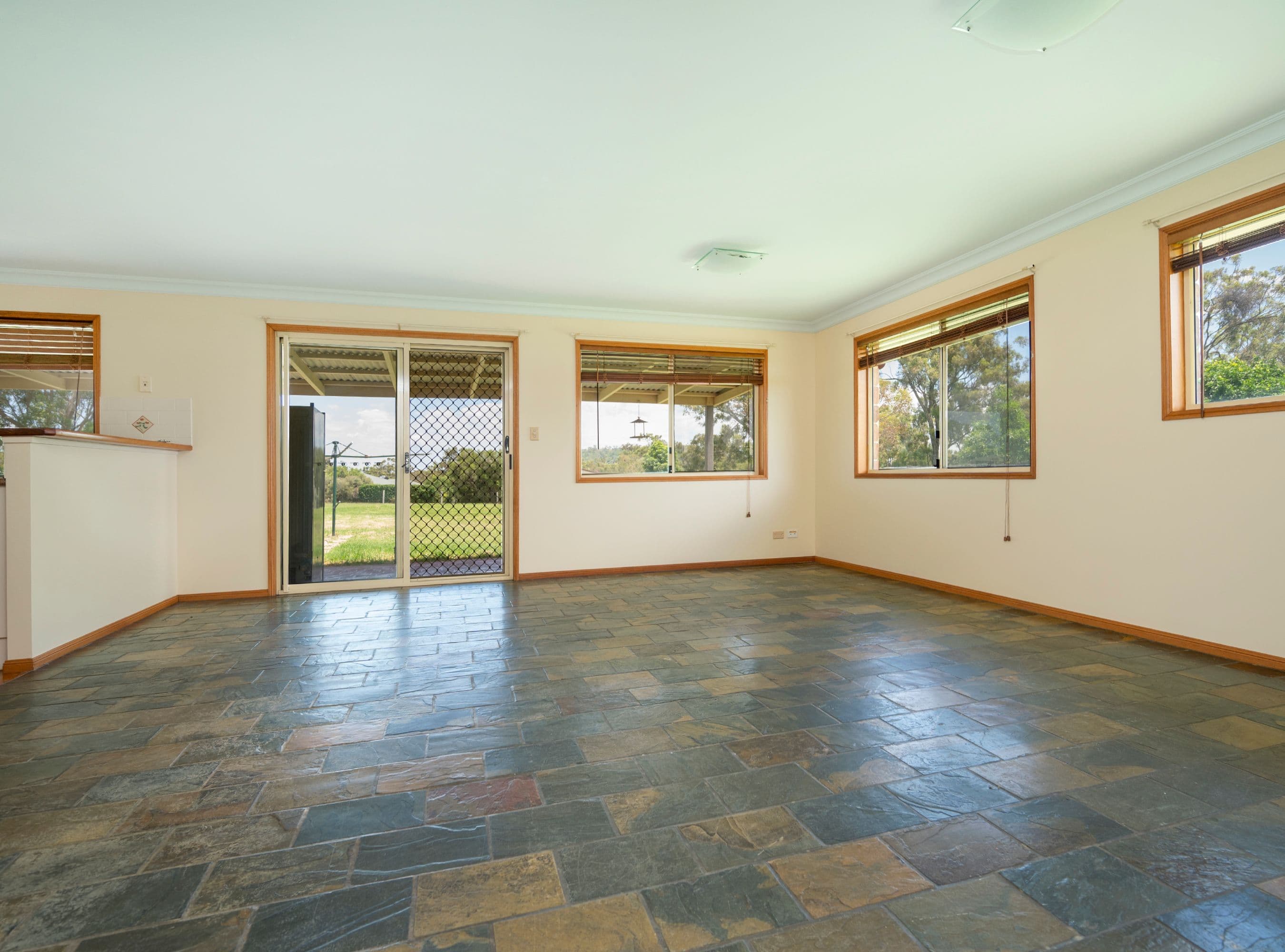 55 Highland Park Road, Meringandan West QLD 4352, Meringandan West - Thumbnail 4