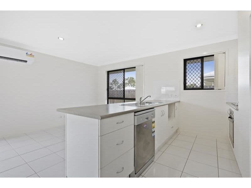 7 Denney Street, Gracemere QLD 4702, Gracemere - Thumbnail 3