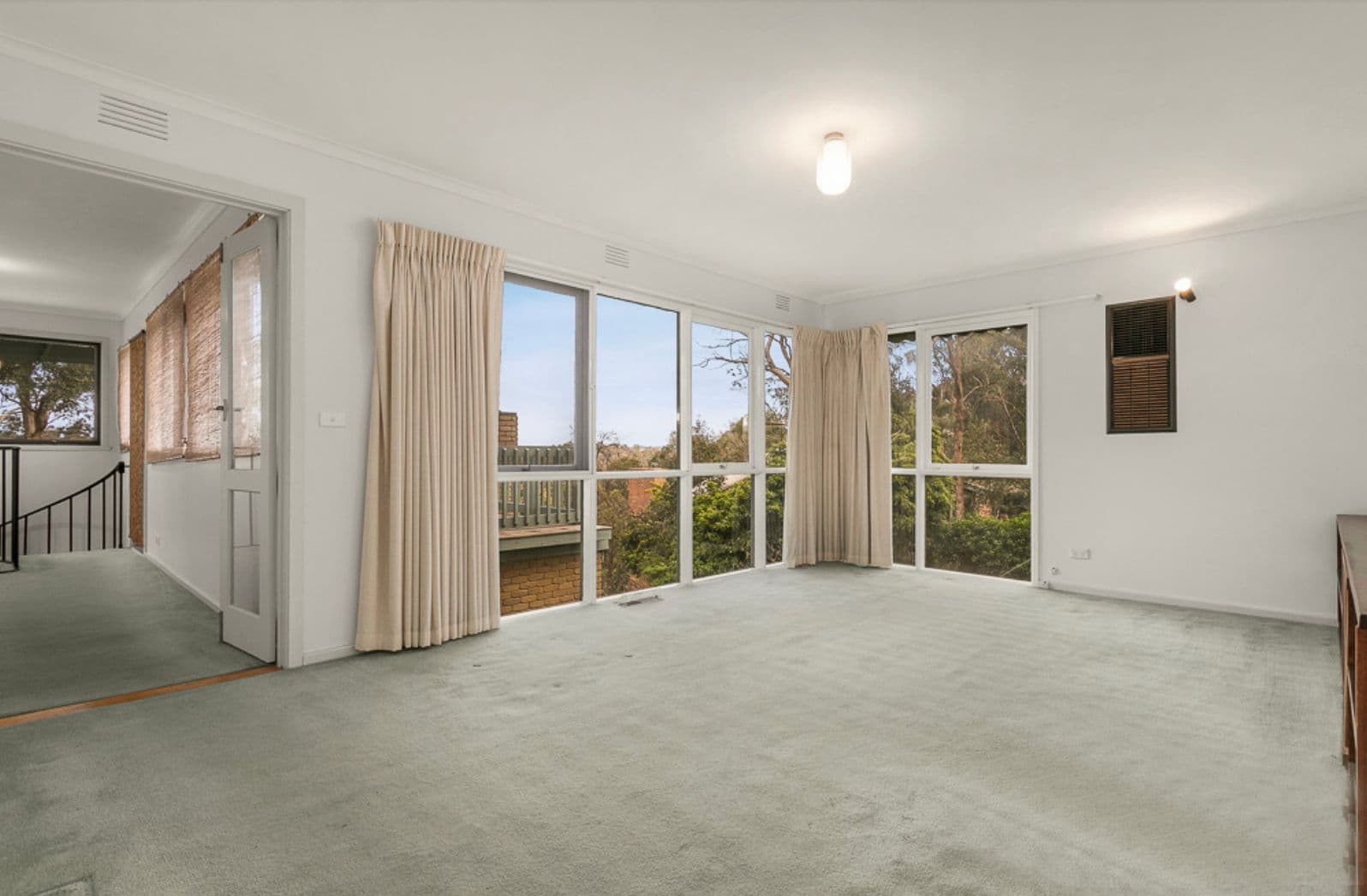 19 Piper Crescent, Eltham VIC 3095, Eltham - Thumbnail 3
