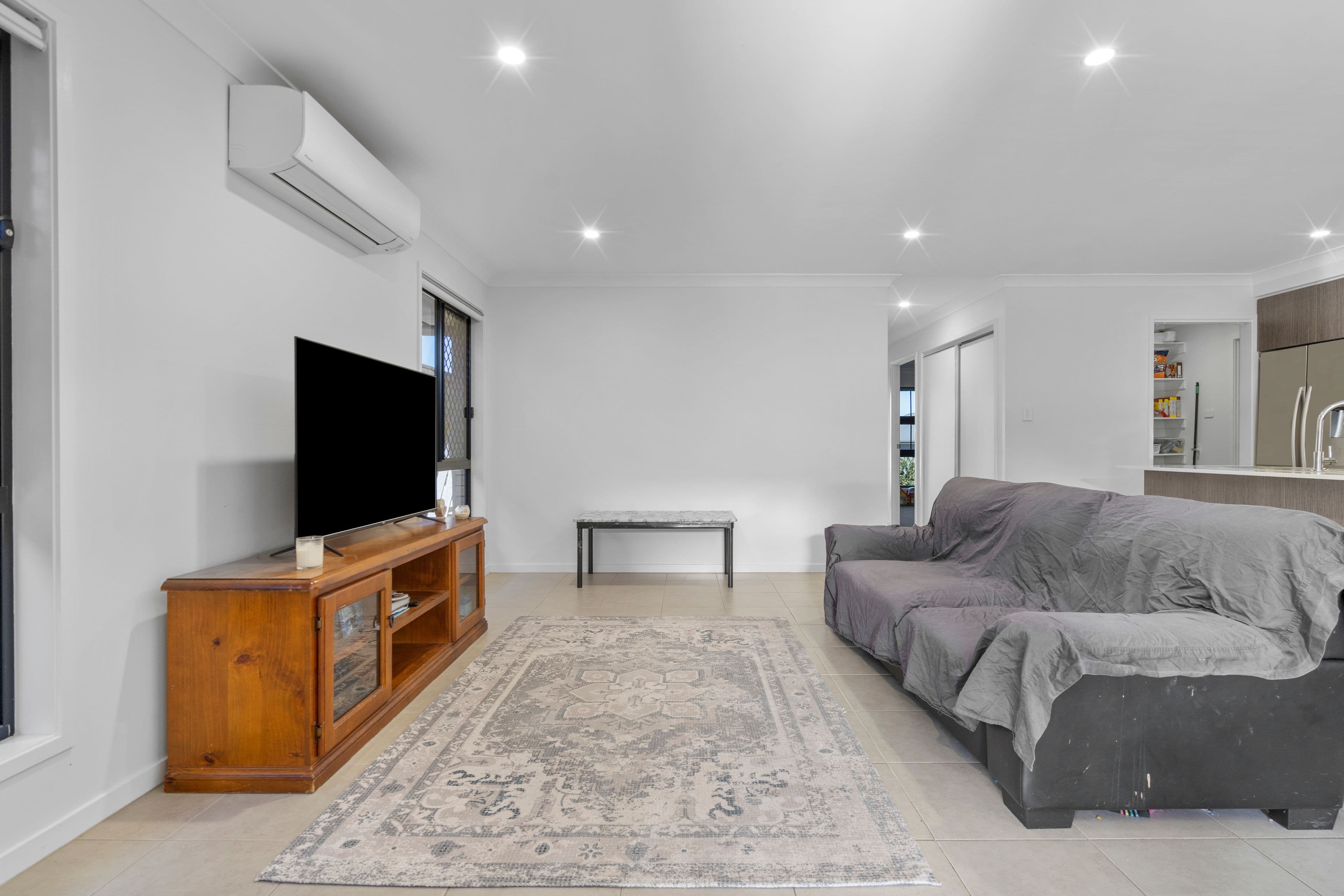 25 Wallace Street, Walloon QLD 4306, Walloon - Thumbnail 6