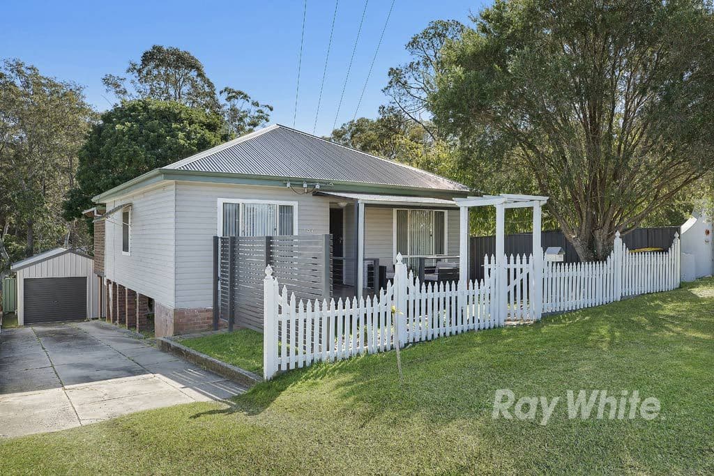 157 Kilaben Road, Kilaben Bay - Image 1