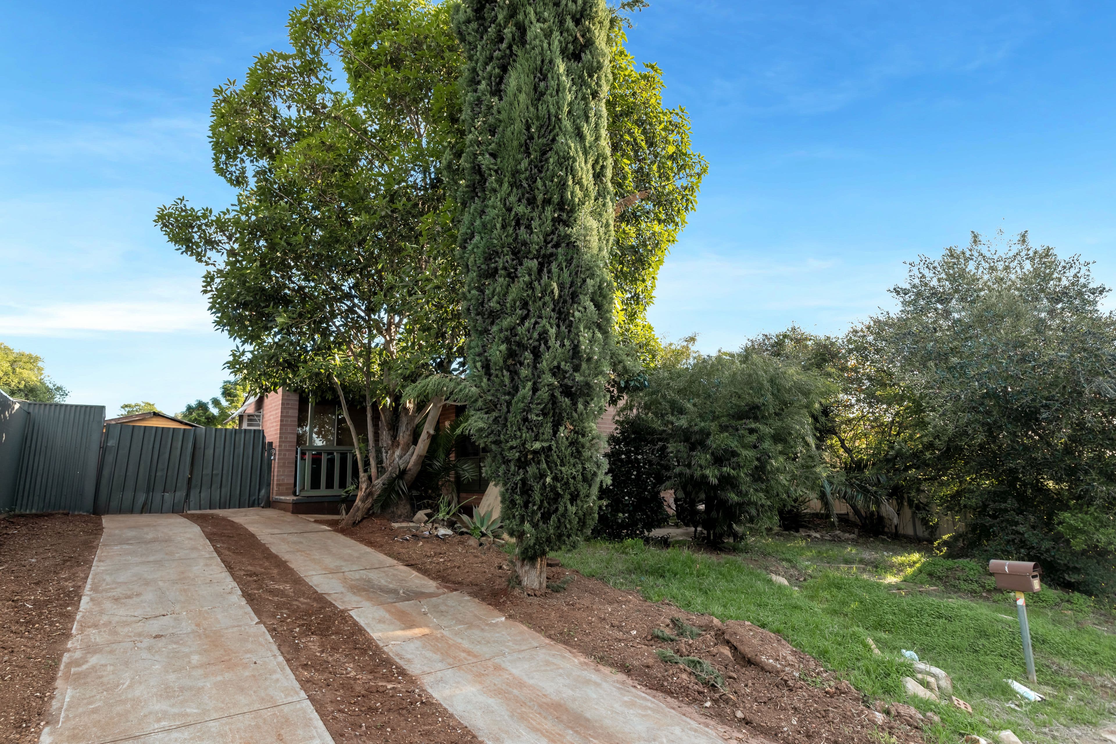 31 Linger Crescent, Elizabeth Downs SA 5113, Elizabeth Downs - Thumbnail 2
