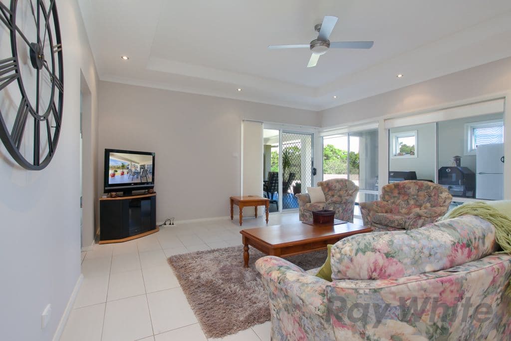 45 Nyanda Avenue, FLORAVILLE NSW 2280, Floraville - Thumbnail 7