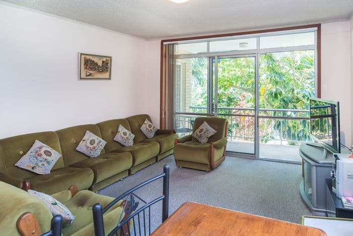  9 Armrick Avenue, Broadbeach QLD 4218, Broadbeach - Thumbnail 5