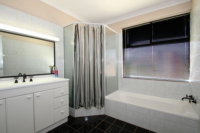 1 Elanora Drive, COOLOONGUP WA 6168, Cooloongup - Thumbnail 3