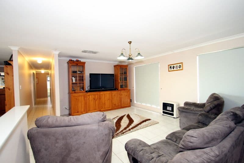 1 Elanora Drive, COOLOONGUP WA 6168, Cooloongup - Thumbnail 8