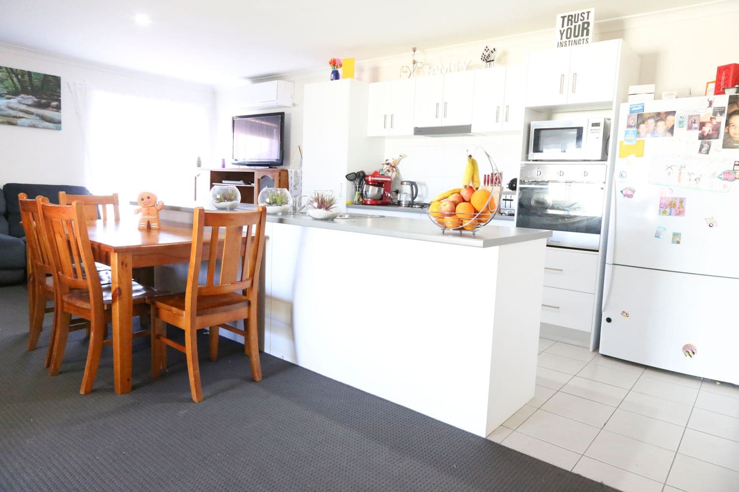 4 Harrison Place, Griffith - Thumbnail 2