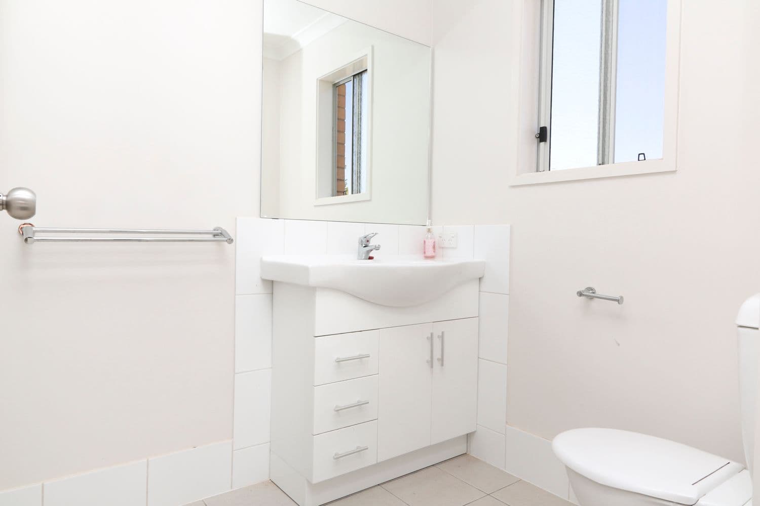 4 Harrison Place, Griffith - Thumbnail 5