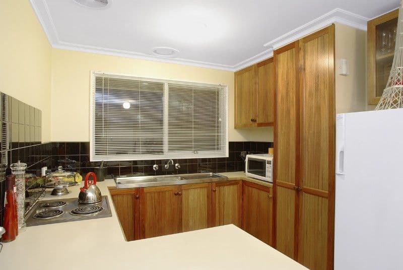 19 Elliott Avenue, HIGHTON VIC 3216, Highton - Thumbnail 4