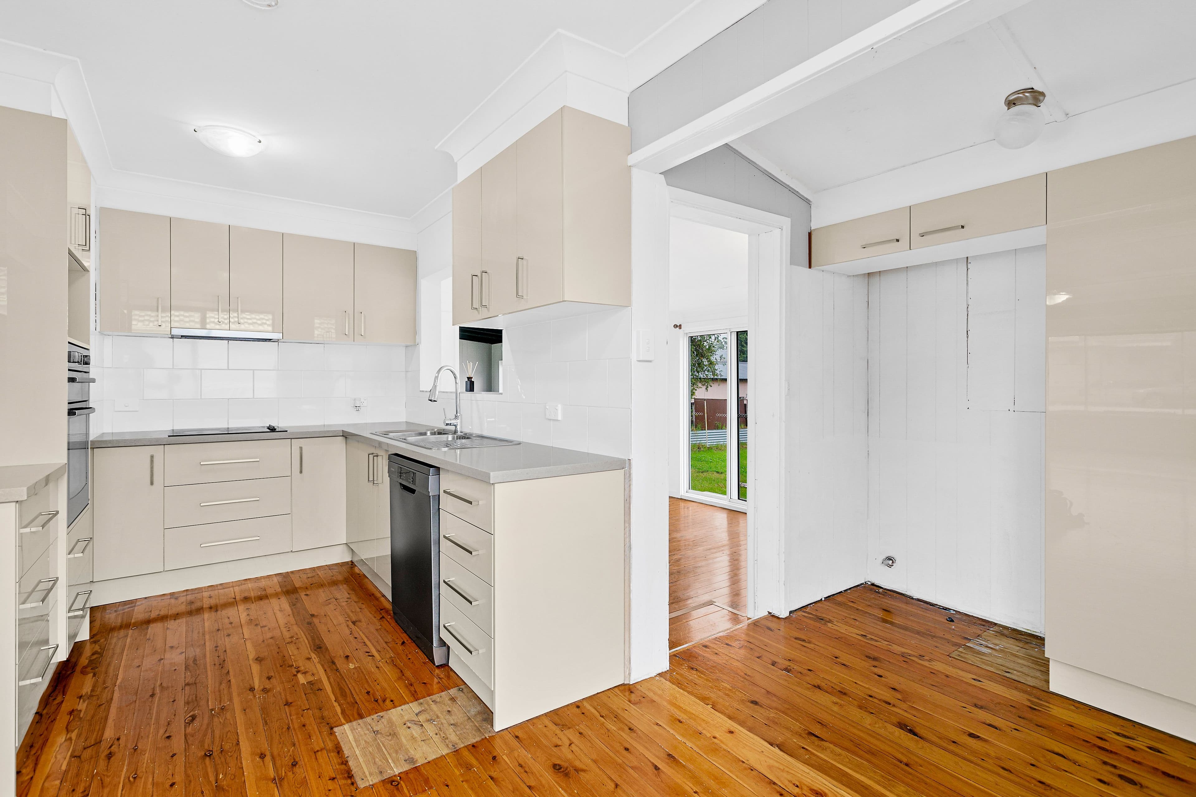 11 Malin Road, Oak Flats NSW 2529, Oak Flats - Thumbnail 3