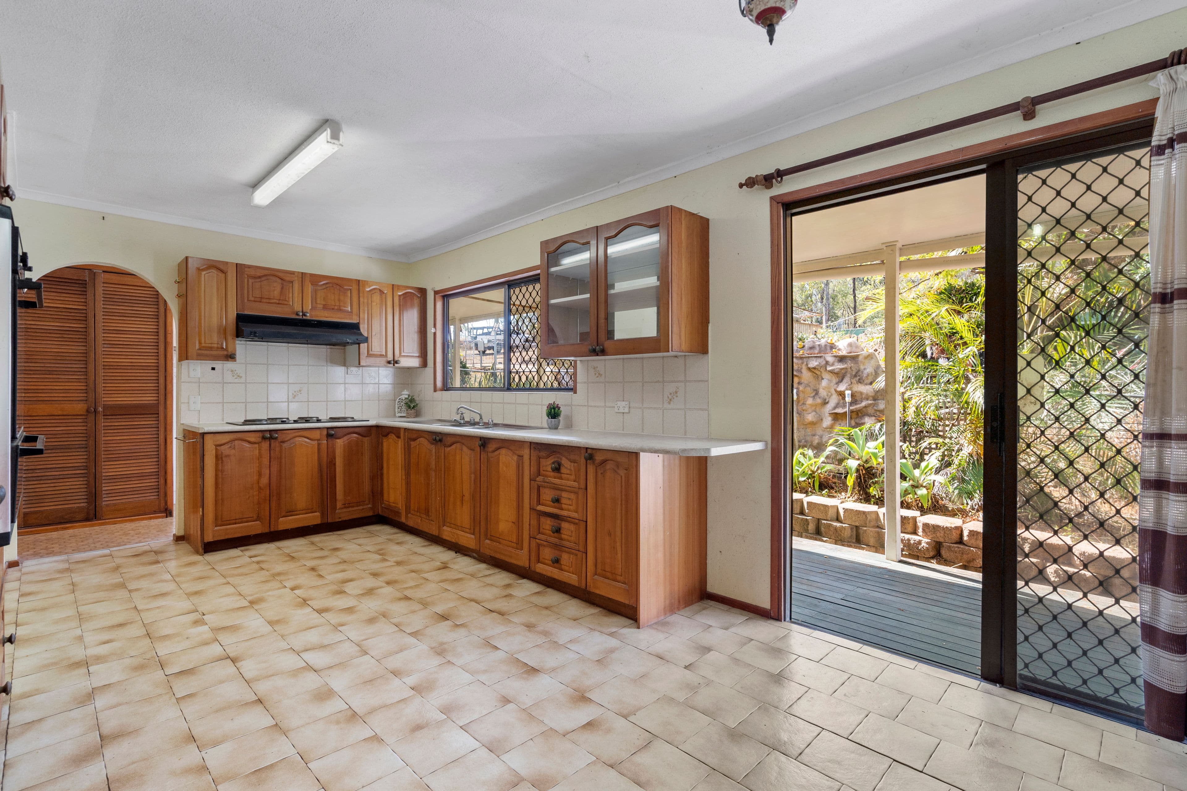 10 Bremer Street, Laidley QLD 4341, Laidley - Thumbnail 2