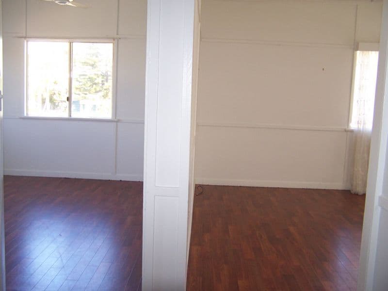 14 Agnes Street, GLADSTONE QLD 4680, South Gladstone - Thumbnail 6