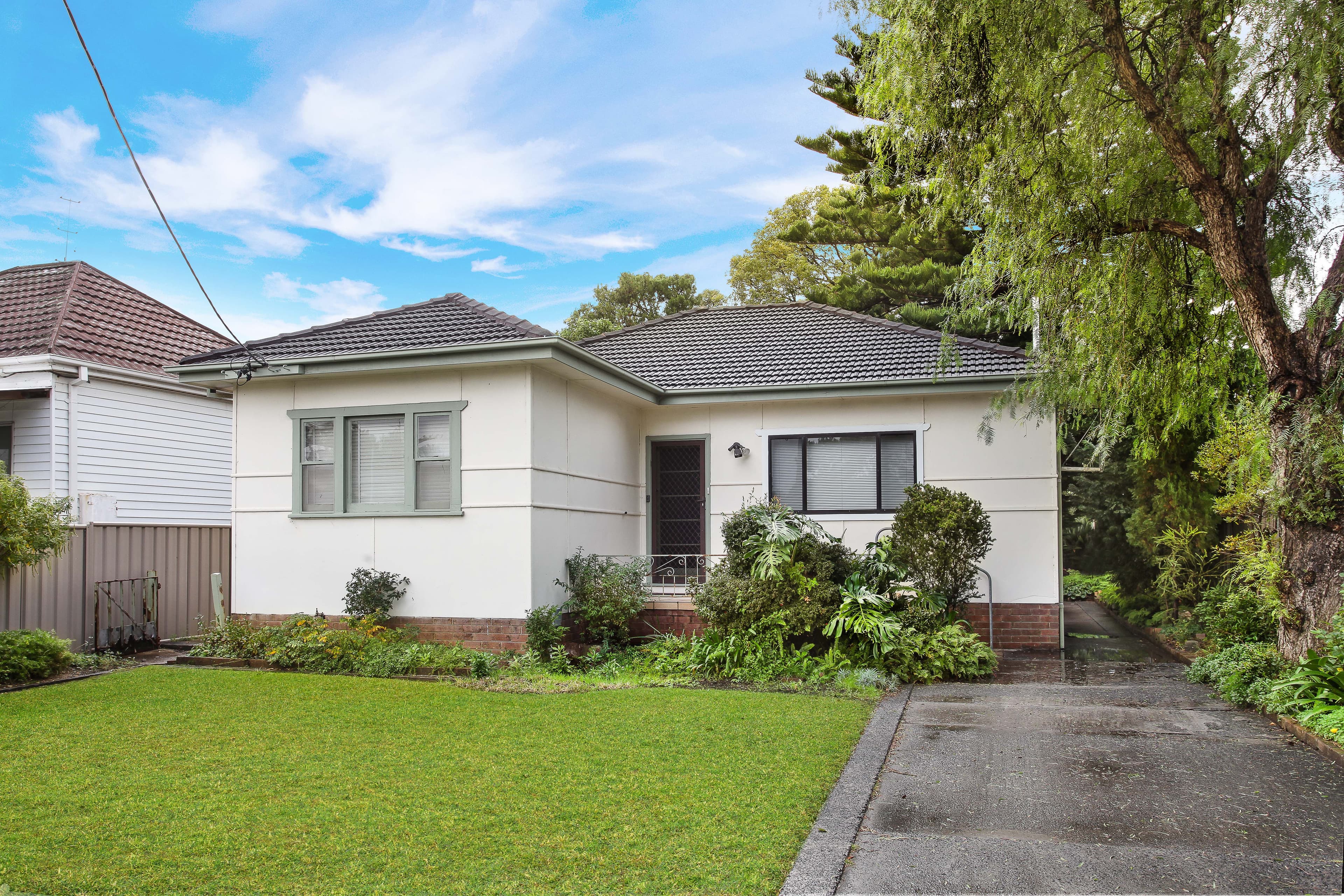 2 Owen Park Road, Bellambi - Image 1