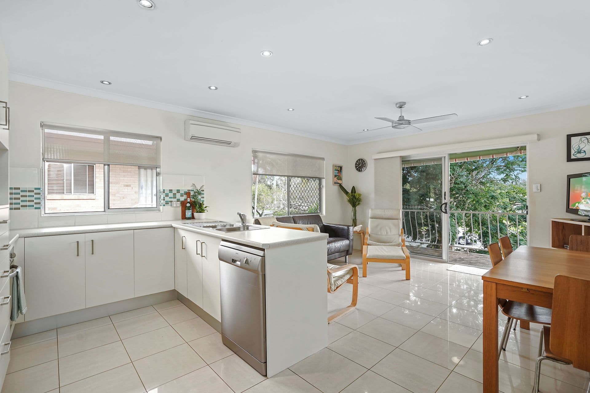 96 Duringan Street, Currumbin QLD 4223, Currumbin - Thumbnail 3