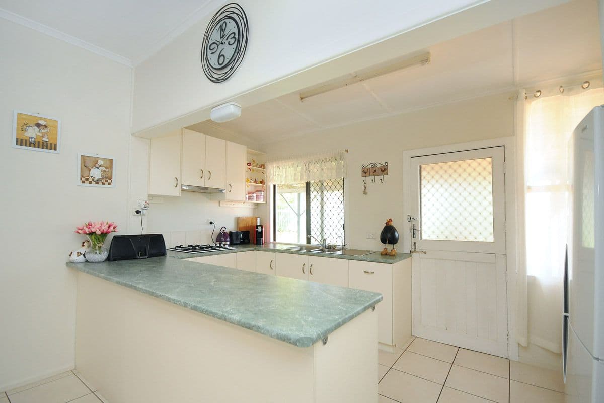 31 West Street, NEWTOWN QLD 4350, Newtown - Thumbnail 5