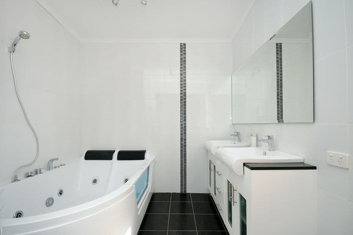 31 West Street, NEWTOWN QLD 4350, Newtown - Thumbnail 8