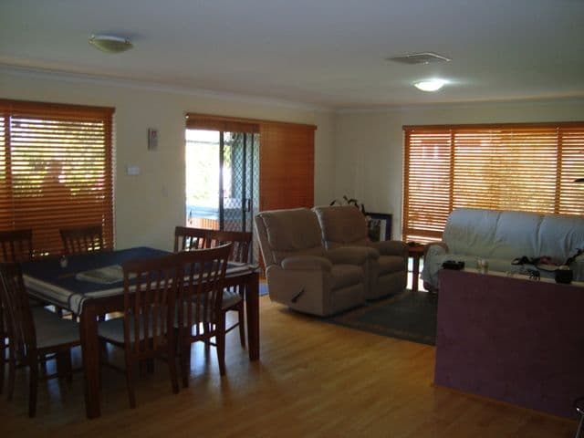 2 Mesa Place, CANNING VALE WA 6155, Canning Vale - Thumbnail 3