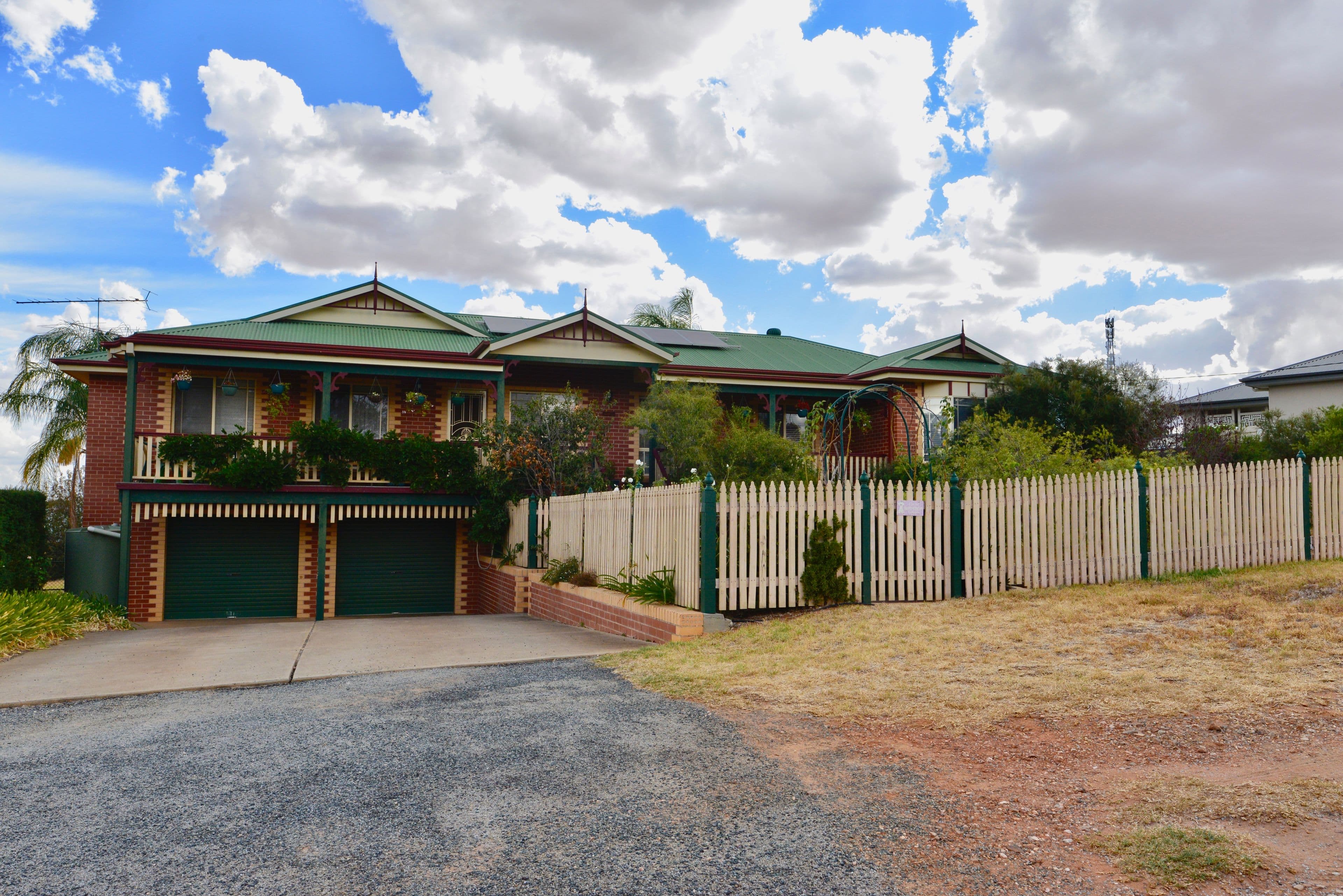 114 Bruce Street, Coolamon - Image 1