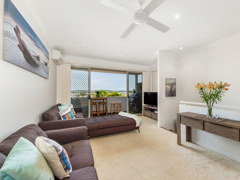 16 Duxton Drive, Varsity Lakes QLD 4227, Varsity Lakes - Thumbnail 2