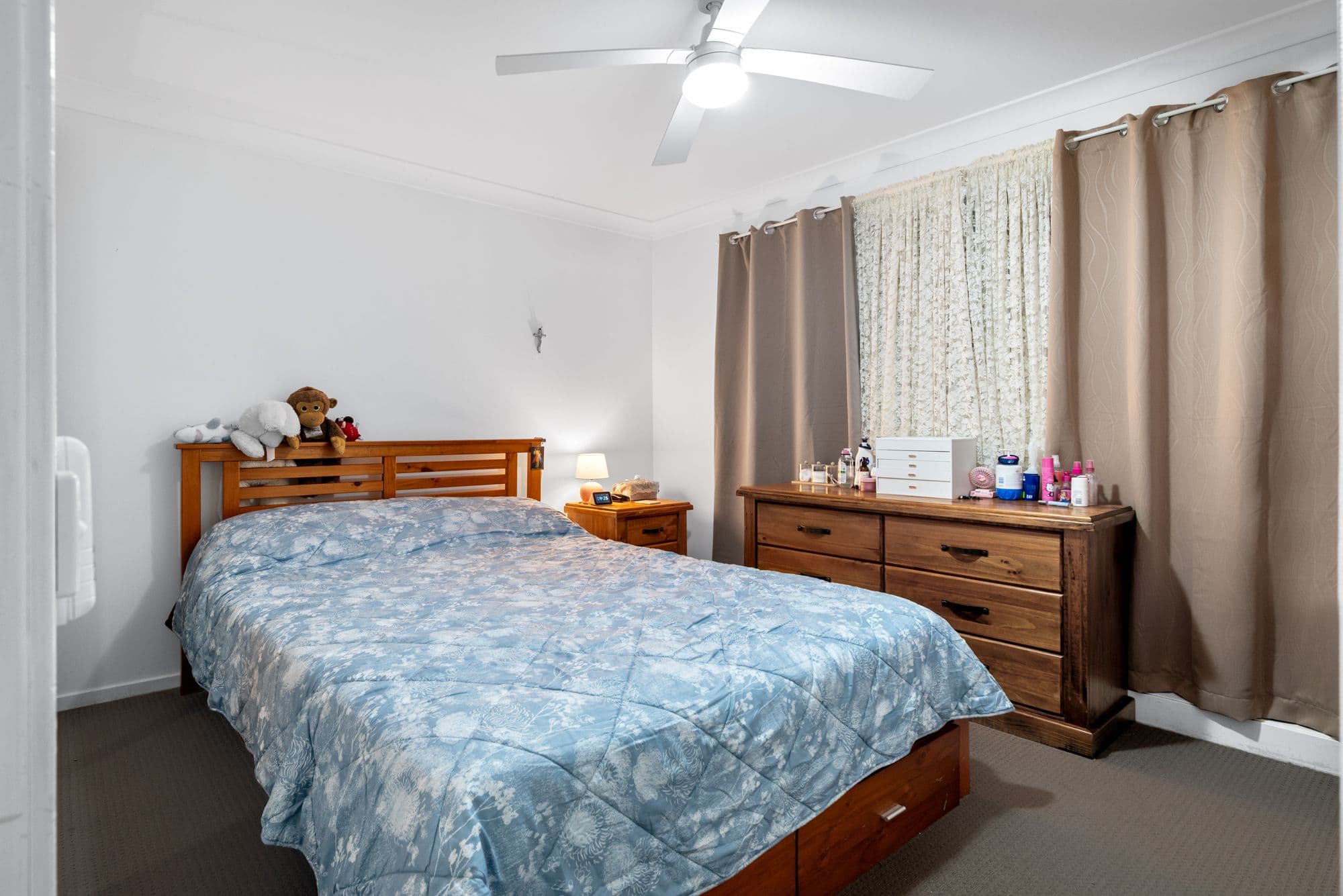 9 & 9a Francisco Crescent, Rosemeadow NSW 2560, Rosemeadow - Thumbnail 4