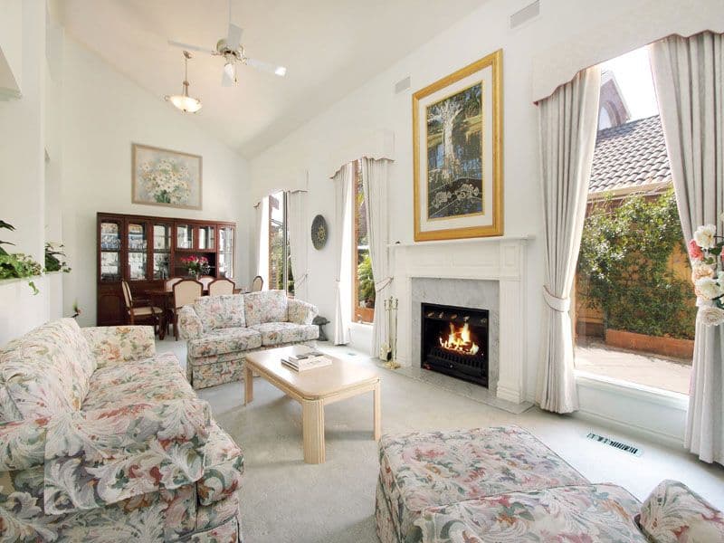 12 Fernhill Drive, Dingley Village VIC 3172, Dingley Village - Thumbnail 2