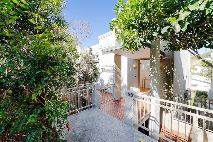 38 Douglas Street, ST LUCIA QLD 4067, St Lucia - Thumbnail 3