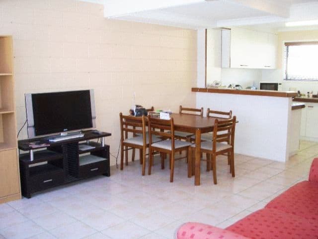6 Wentford Street, MACKAY QLD 4740, Mackay - Thumbnail 2
