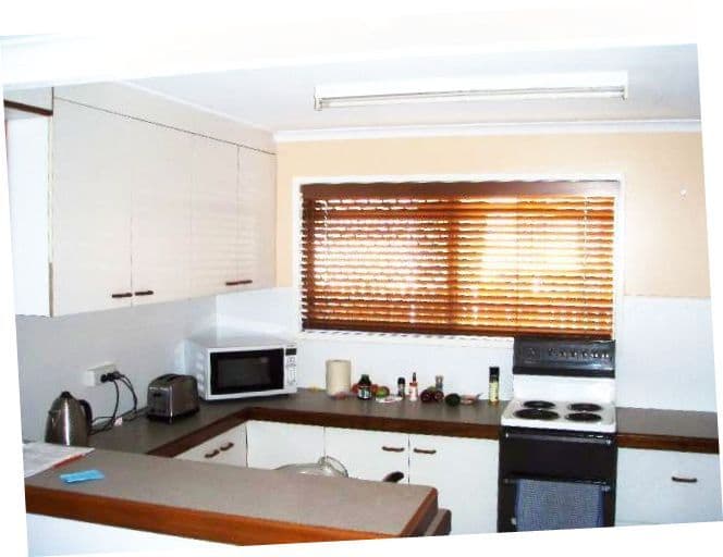 6 Wentford Street, MACKAY QLD 4740, Mackay - Thumbnail 4