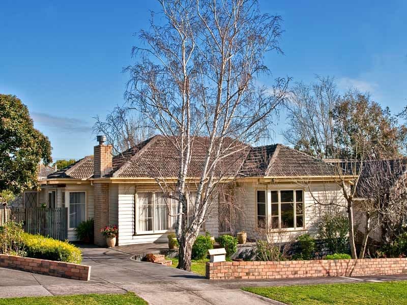 4 Caroline Street, BOX HILL NORTH VIC 3129, Box Hill North - Image 1