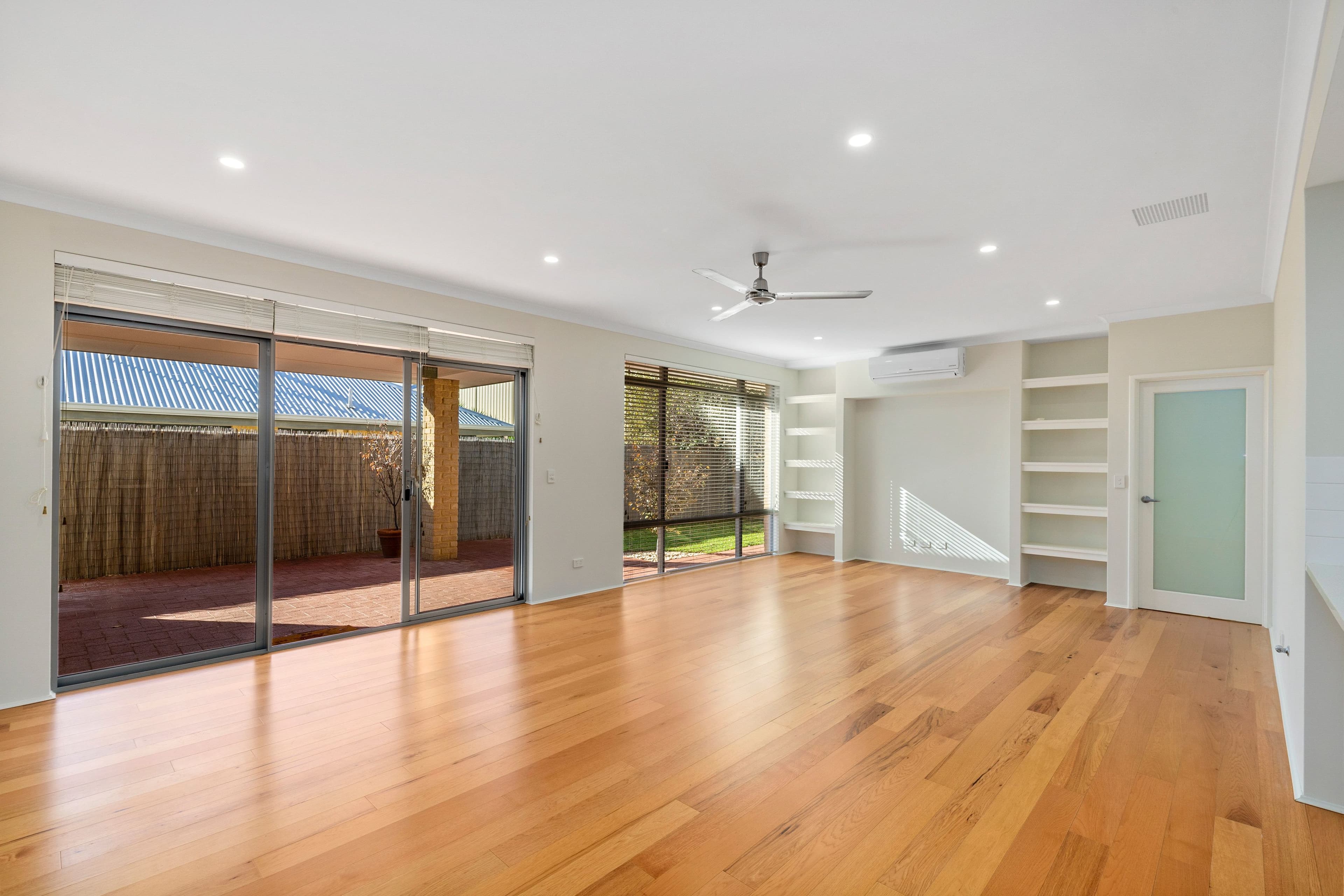 58 Oakdene Drive, Madeley WA 6065, Madeley - Thumbnail 3