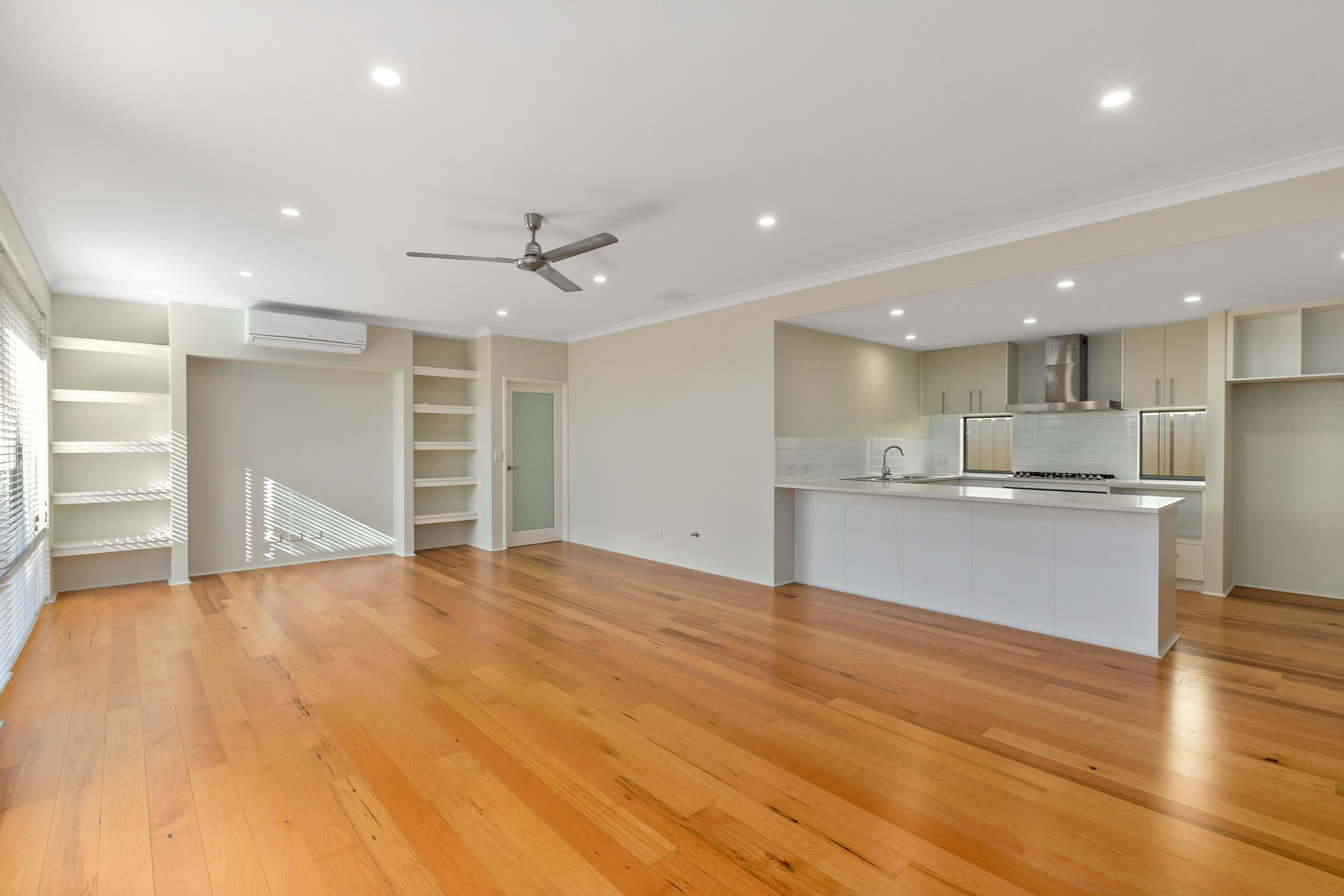 58 Oakdene Drive, Madeley WA 6065, Madeley - Thumbnail 4