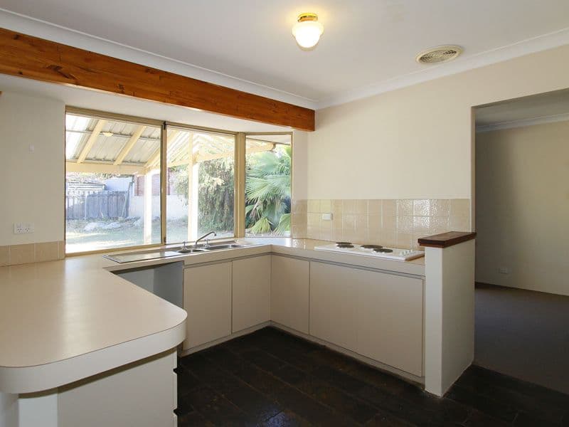 58 Whittington Avenue, CARINE WA 6020, Carine - Thumbnail 4