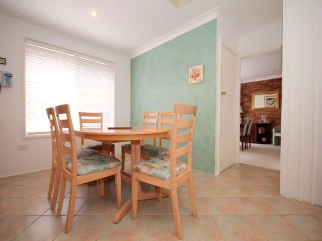 23 Lucinda Avenue, GEORGES HALL NSW 2198, Georges Hall - Thumbnail 5