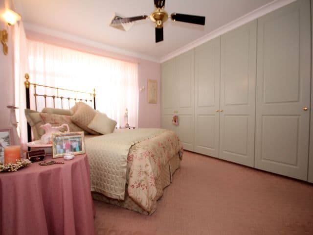 23 Lucinda Avenue, GEORGES HALL NSW 2198, Georges Hall - Thumbnail 8