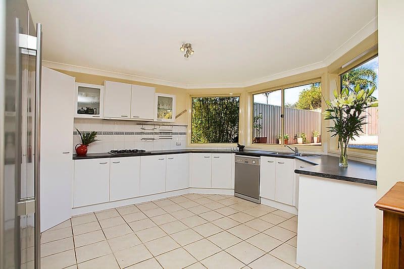 28 The Avenue, HEATHCOTE NSW 2233, Heathcote - Thumbnail 3