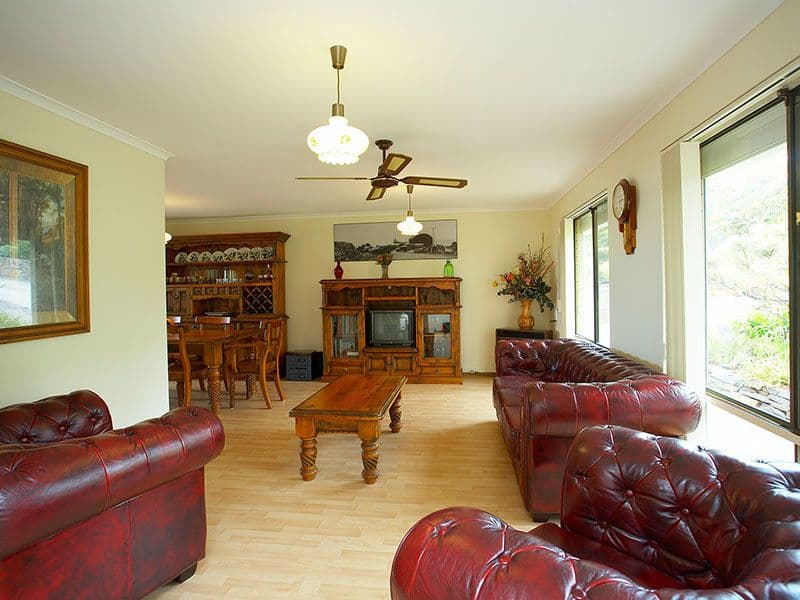 34 White Crescent, ENCOUNTER BAY SA 5211, Encounter Bay - Thumbnail 2