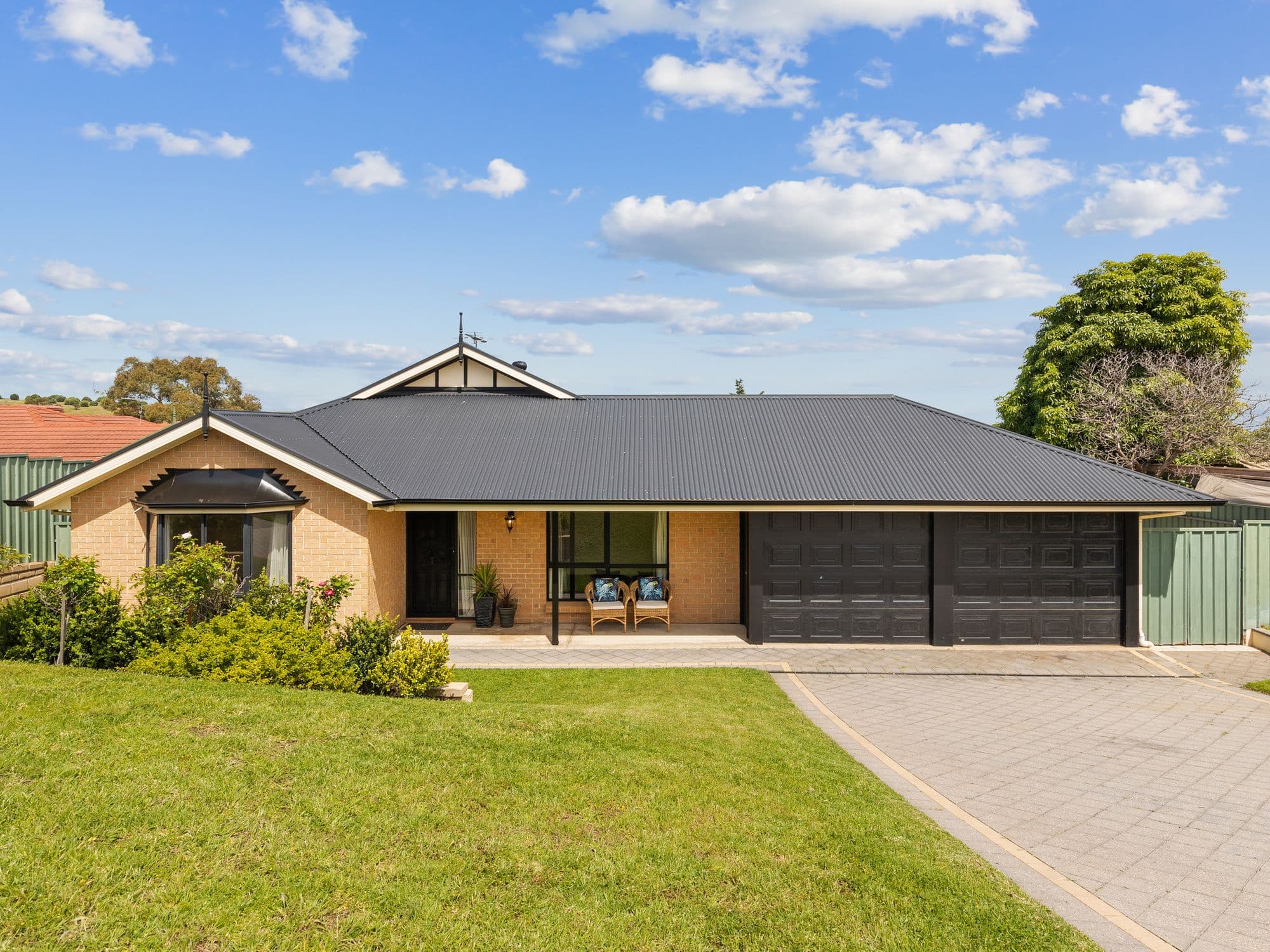 7 Phillip Court, Hallett Cove SA 5158, Hallett Cove - Image 1