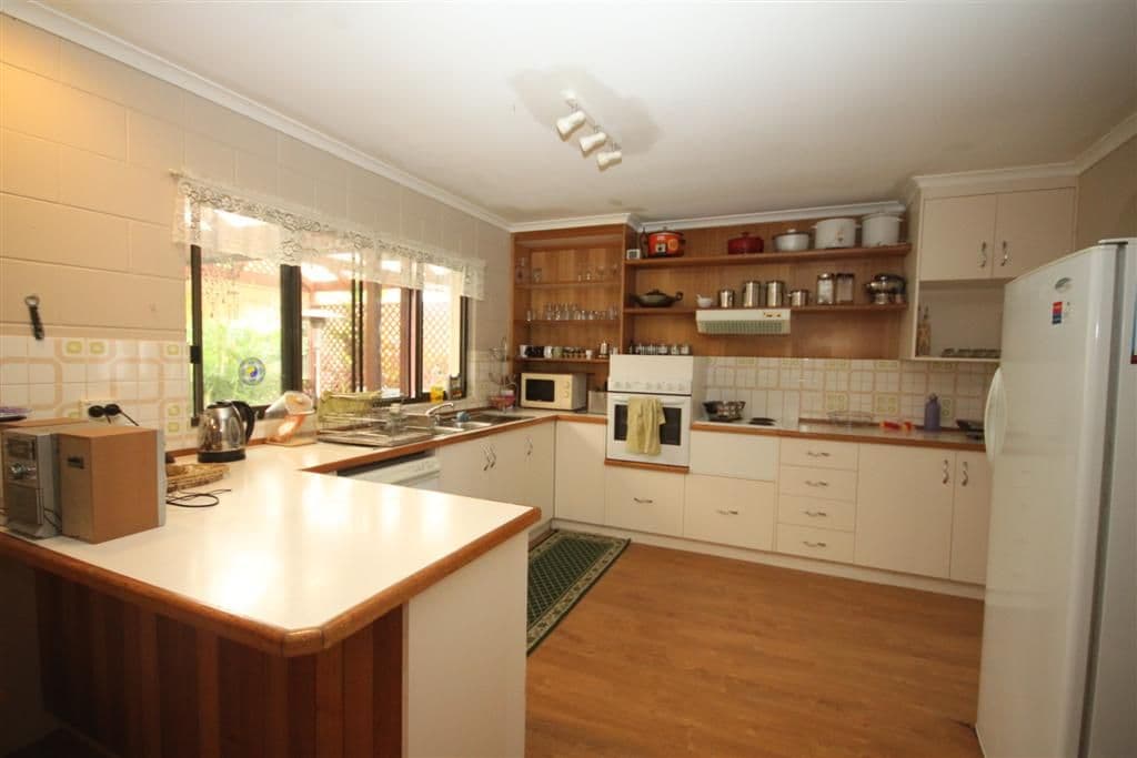 130 Elm Street, COOROY QLD 4563, Cooroy - Thumbnail 4
