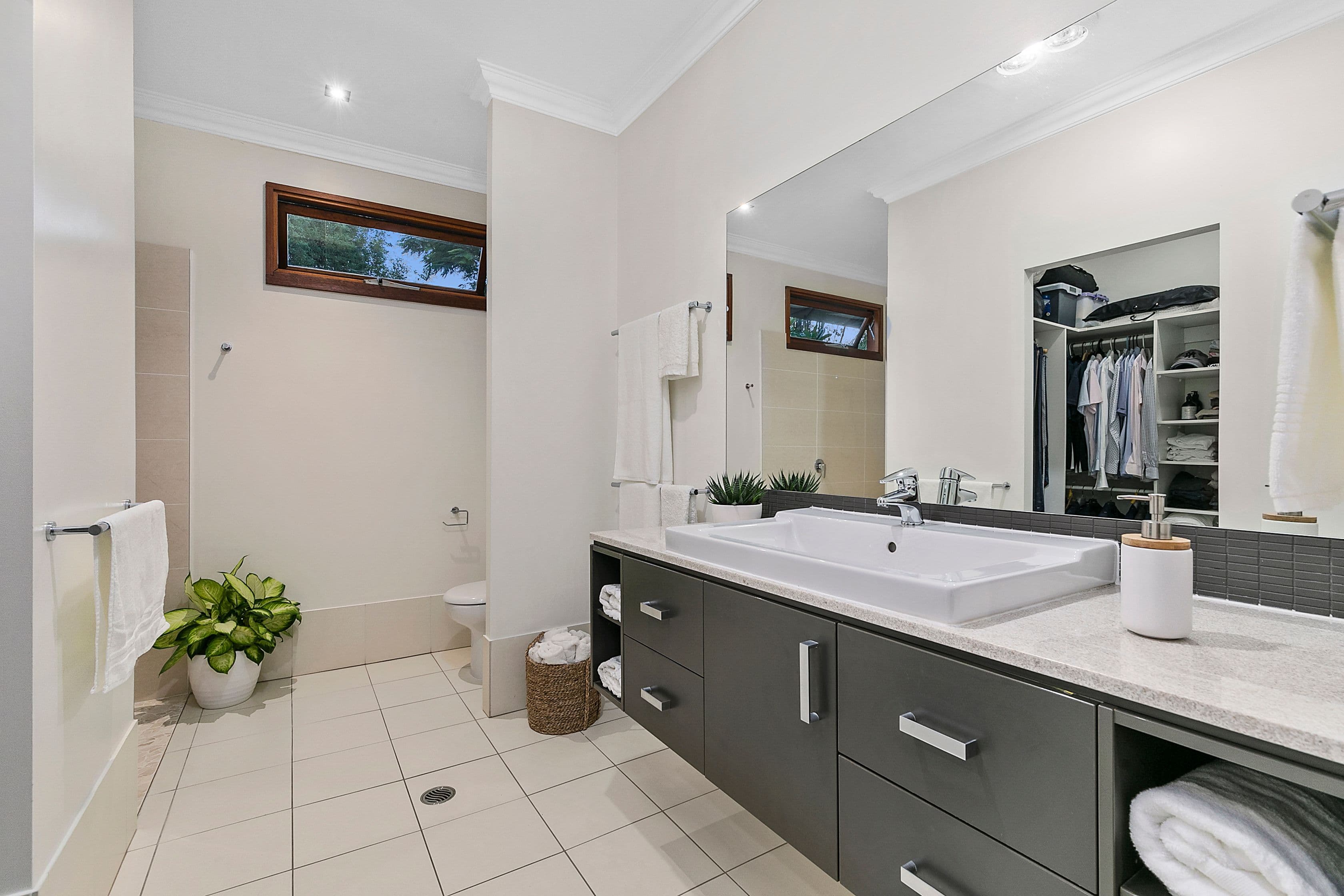 24 Arnold Street, Holland Park QLD 4121, Holland Park - Thumbnail 8