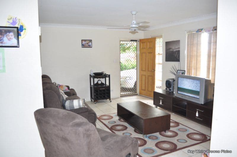 9 Highbury Drive, CRESTMEAD QLD 4132, Crestmead - Thumbnail 3