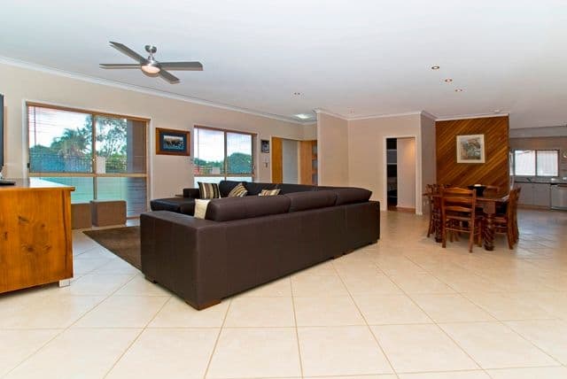 25 Bradstone Road, CARRARA QLD 4211, Carrara - Thumbnail 2