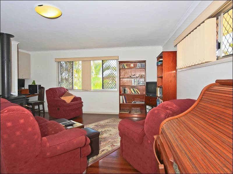 4 Cornwall Crescent, ALEXANDRA HILLS QLD 4161, Alexandra Hills - Thumbnail 4