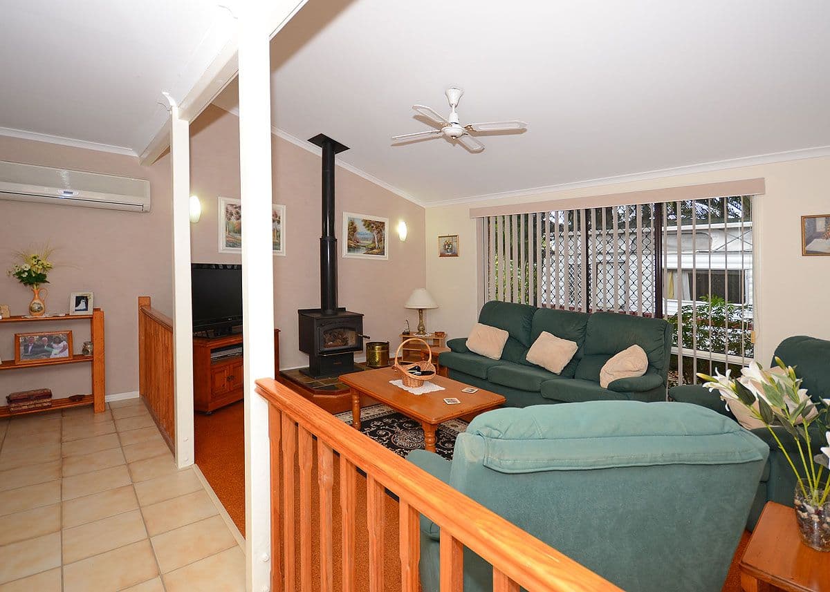 38 Corser Street, POINT VERNON QLD 4655, Point Vernon - Thumbnail 4