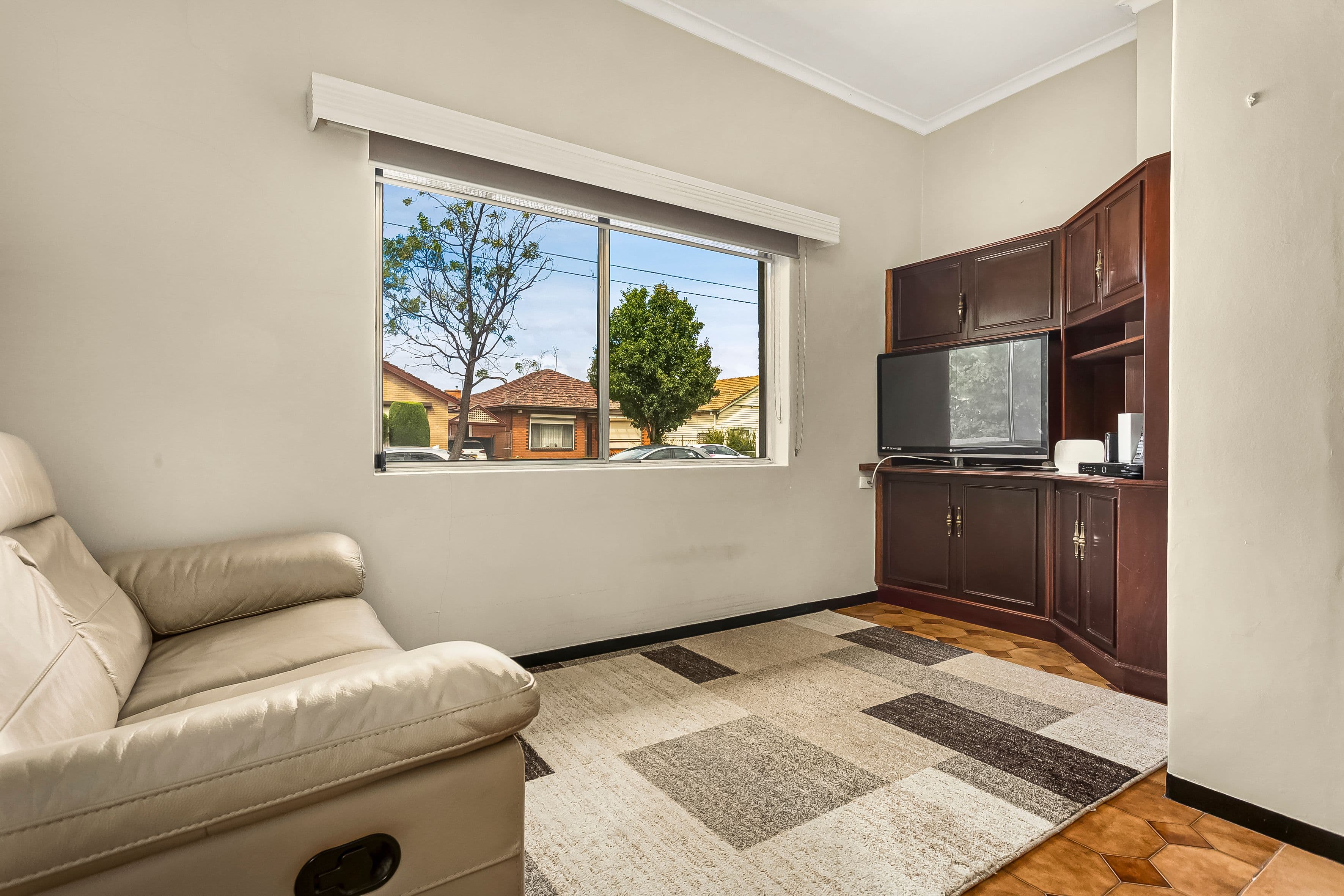 23 Glenora Avenue, Coburg VIC 3058, Coburg - Thumbnail 2