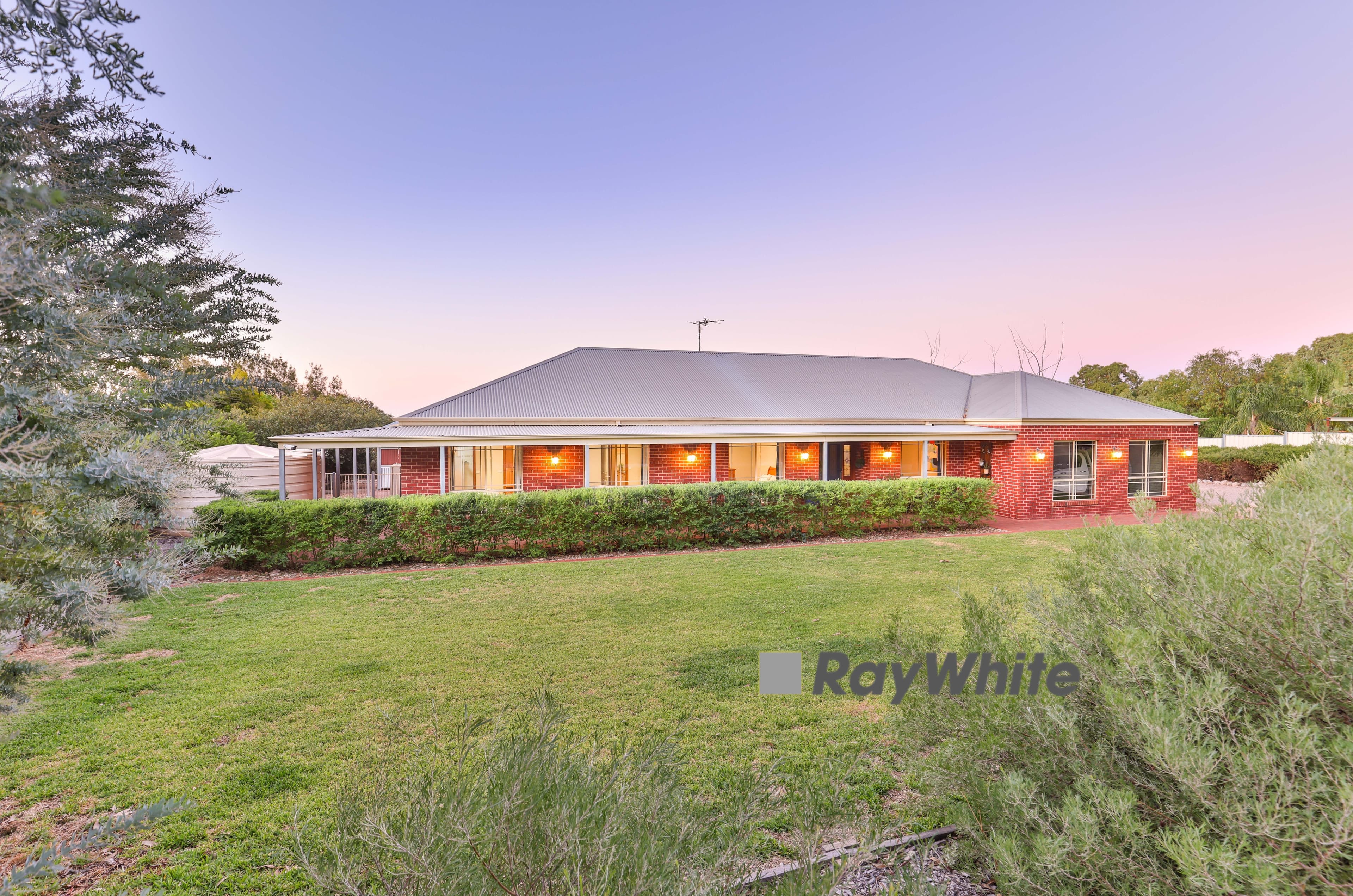135 Chaffey Street, Merbein VIC 3505, Merbein - Image 1