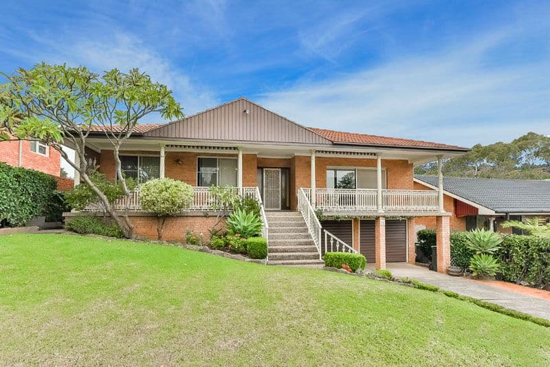 73 Pinaroo Crescent, Bradbury - Image 1